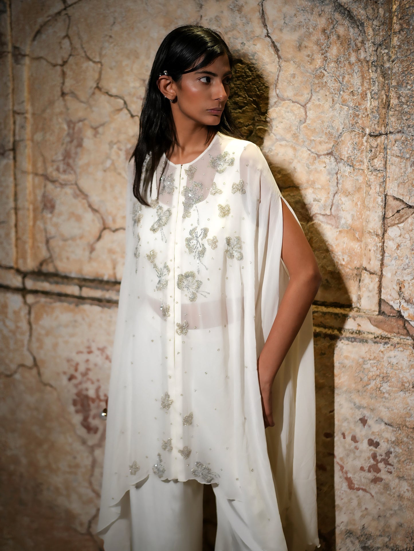 The Fleur Cape Set (Ivory)